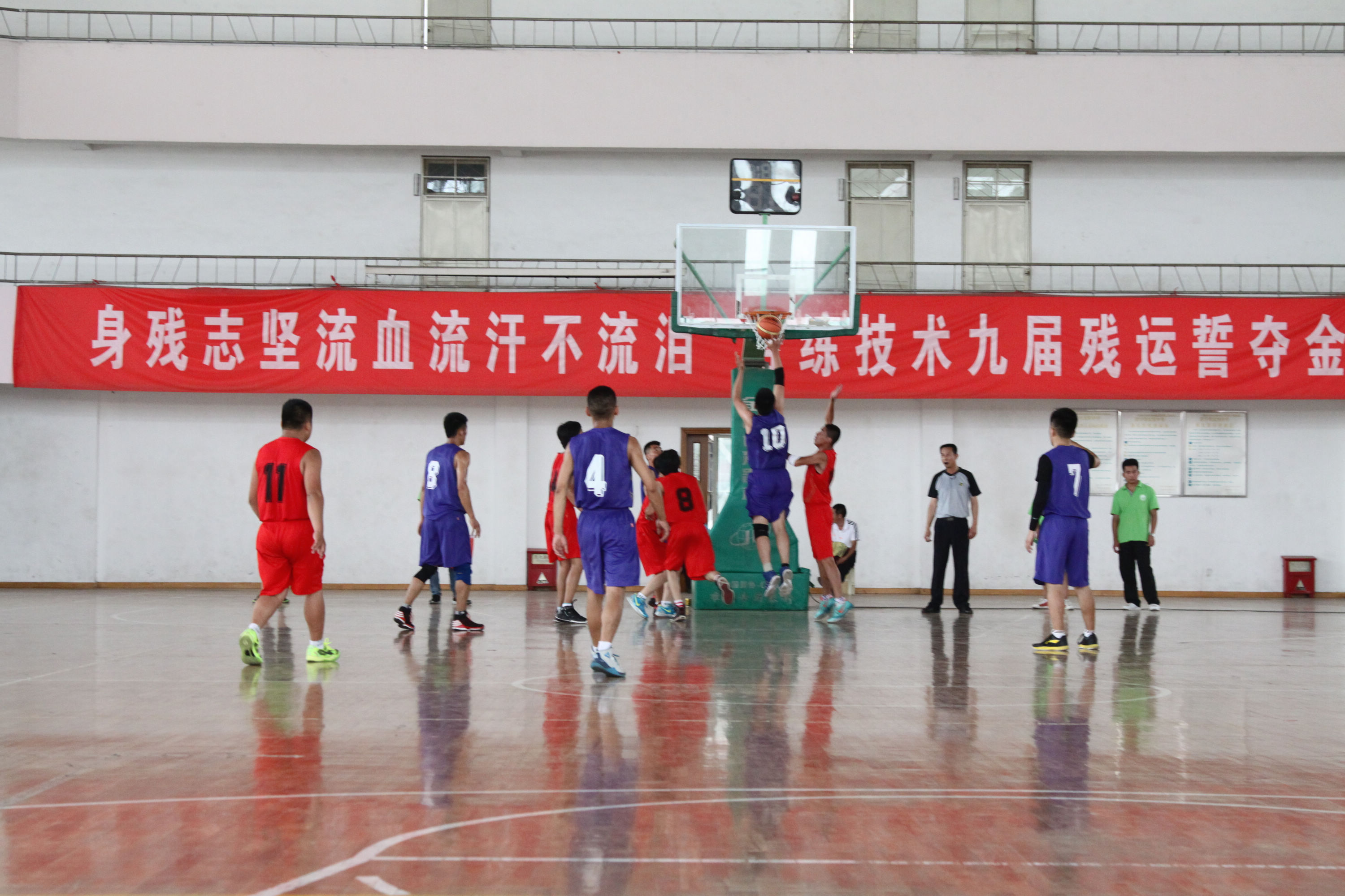 �����е�����м����˶���������������ֳ�